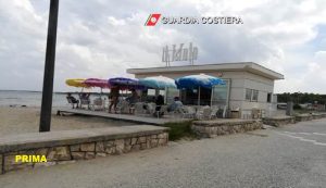 Rimosso il chiosco abusivo "Il Molo" di San Cataldo: liberata una porzione di arenile - Corriere Salentino