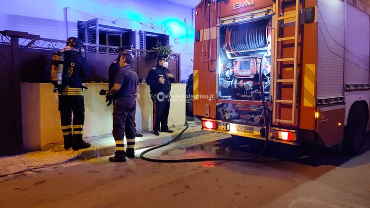 Fumo denso e nero dall'abitazione, scatta l'allarme: fiamme divampate per un cortocircuito - Corriere Salentino