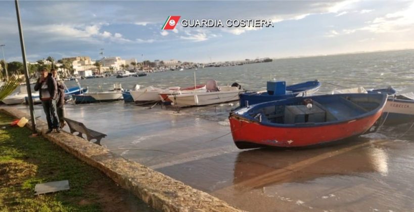 Danni in porti e banchine dopo l'ondata di maltempo: recuperate barche affondate, scongiurati danni ambientali - Corriere Salentino