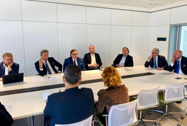 Proposta di Legge fermo pesca ricci di mare, incontro informale oggi in Regione. Pagliaro: "Adesione unanime, obiettivo è approvarla entro primavera" - Corriere Salentino