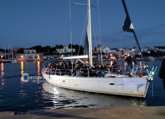 Dopo quelli “fantasma” ecco uno sbarco reale: in 96 intercettati su un veliero al largo di Leuca: ci sono anche 25 minori