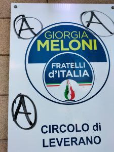 Leverano, ancora un atto vandalico in una sede di Fratelli d’Italia: “Danni continui denunciati ai carabinieri” - Corriere Salentino