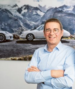 Porsche Engineering e Vodafone Business realizzano a Nardò un’infrastruttura 5G per lo sviluppo dei veicoli intelligenti e connessi - Corriere Salentino