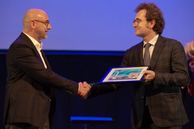 La straordinaria serata degli ingegneri leccesi tra solidarietà, musica, divertimento e premi a chi ha dato lustro alla professione - Corriere Salentino