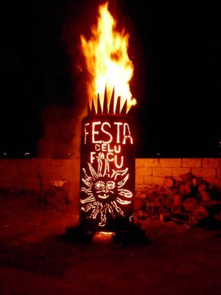 La Festa de lu focu di Zollino ritorna mercoledì 28 dicembre - Corriere Salentino