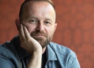 Lo scrittore Enrico Galiano a Martignano per “Letture Felici” sabato 17 dicembre