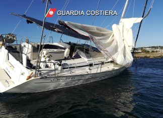 Barca a vela si incaglia sotto costa: abbandonata dopo uno sbarco. Altra operazione di messa in sicurezza