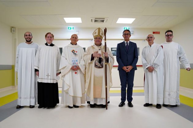 Anche il DEA di Lecce ha la sua Cappella, questa mattina la cerimonia di consacrazione e benedizione - Corriere Salentino