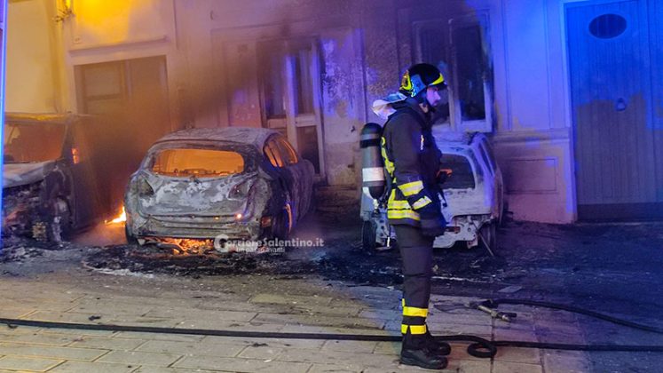 Inferno di fuoco nel basso Salento: sette auto e due case in fiamme in una sola notte - Corriere Salentino