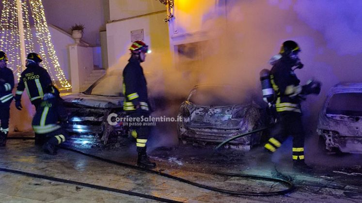 Inferno di fuoco nel basso Salento: sette auto e due case in fiamme in una sola notte - Corriere Salentino