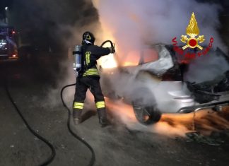 Roghi d’auto, nessuna tregua neppure a Natale: alle fiamme le auto di due fratelli ed il Suv della madre di un imprenditore