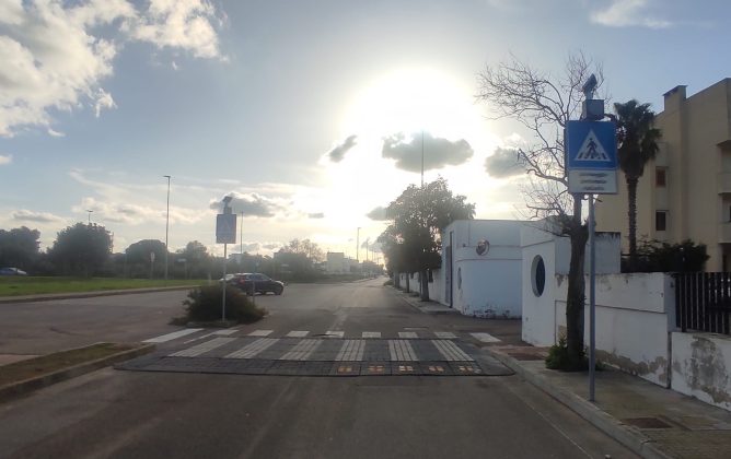 Sei nuovi attraversamenti pedonali rialzati in gomma riciclata a Lecce - Corriere Salentino