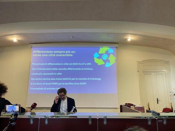 La conferenza di fine anno di Salvemini: “Mai tante risorse per Lecce: circa 123 milioni di euro”. Darsena, ex Massa e statua di Sant’Oronzo: 2024 anno della svolta - Corriere Salentino