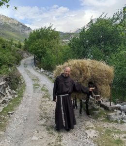“Come un fratello tra fratelli”: l’intervista a Frate Angelo De Padova cappellano del carcere - Corriere Salentino