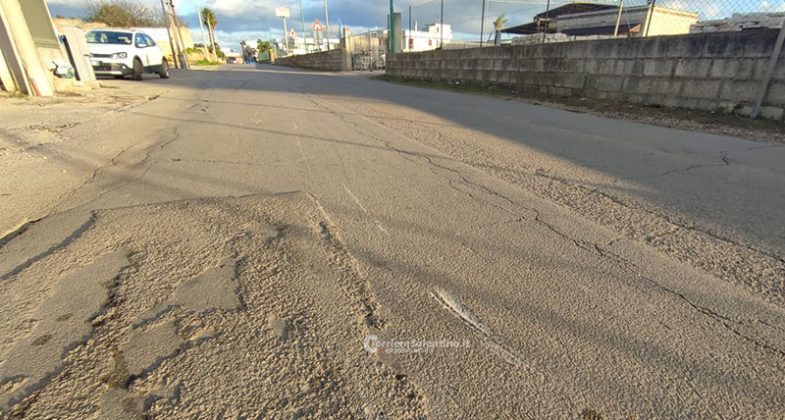 Scontro tra apecar e moto sulla via per il mare: muore centauro - Corriere Salentino