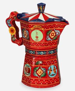 Antonio Quarta si aggiudica la moka di Dolce&Gabbana: 10mila euro dall'azienda leccese per sostenere la ricerca della Fondazione Humanitas - Corriere Salentino