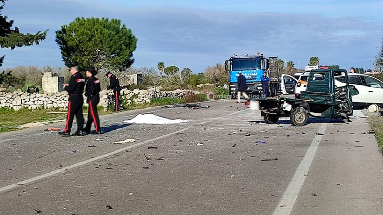 Ancora un drammatico schianto sulla 275: scontro tra Ape e auto, un morto e due feriti - Corriere Salentino