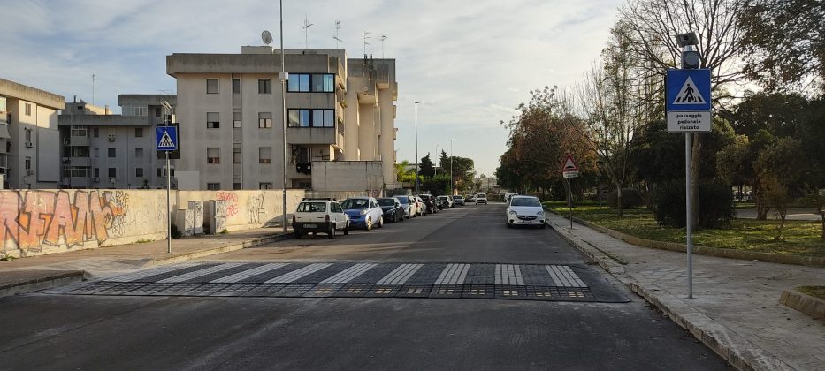 Sei nuovi attraversamenti pedonali rialzati in gomma riciclata a Lecce - Corriere Salentino