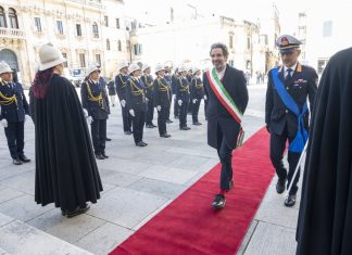 Polizia municipale, le celebrazioni per San Sebastiano e il bilancio: centinaia di migliaia di sanzioni, 18603 solo per il photored. A Lecce 100 vigili in meno rispetto al fabbisogno