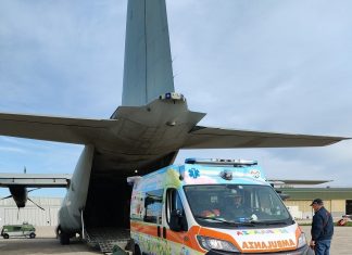 Neonata di quattro mesi in pericolo di vita: trasferimento d’urgenza in volo a Roma