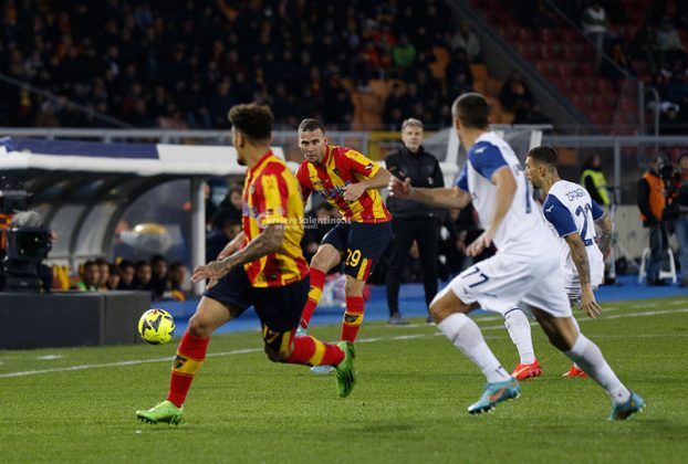 Un secondo tempo “gagliardo” e il Lecce rimonta la Lazio: apoteosi giallorossa, terza vittoria di fila - Corriere Salentino