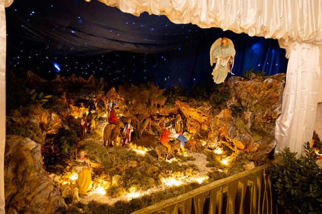 Un presepe dedicato alle Donne Iraniane - Corriere Salentino
