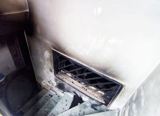 Fumo e fiamme nello scantinato: divampa l’incendio. Danni ingenti, verifiche in corso