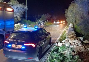 Violento scontro con un muretto a secco: donna muore in ospedale - Corriere Salentino