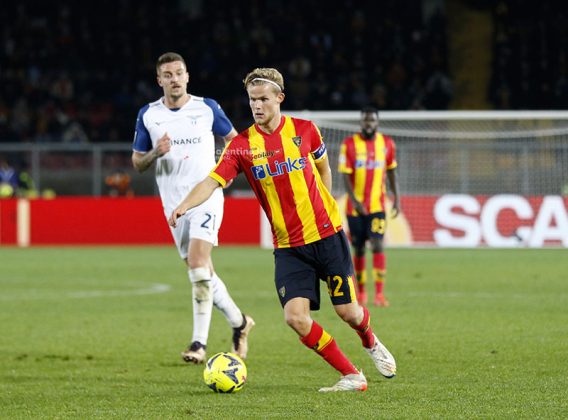 Un secondo tempo “gagliardo” e il Lecce rimonta la Lazio: apoteosi giallorossa, terza vittoria di fila - Corriere Salentino