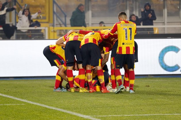 Un secondo tempo “gagliardo” e il Lecce rimonta la Lazio: apoteosi giallorossa, terza vittoria di fila - Corriere Salentino
