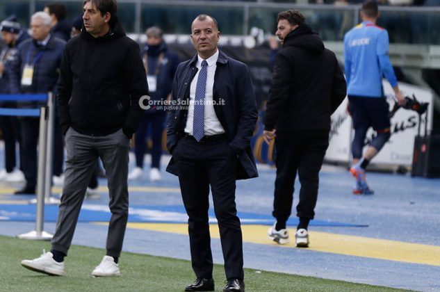 Al Bentegodi il Lecce perde l'imbattibilità ed anche Umtiti: sconfitta per 2 a 0, il francese esce dal campo in lacrime - Corriere Salentino