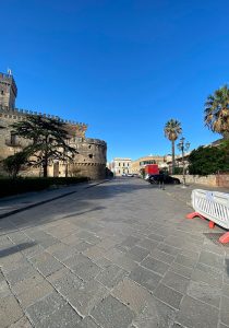 Fine della sperimentazione, piazza Battisti a Nardò diventa zona a traffico limitato - Corriere Salentino