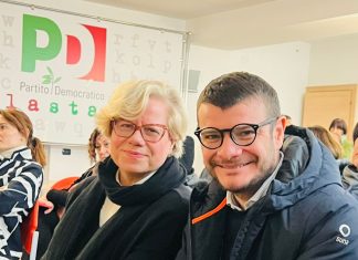 Bonaccini si impone in Puglia, ma nel leccese vince Elly Schlein e cambia la media nazionale: ora il voto aperto a tutti. A Lecce segretario Pd Romeo Russo