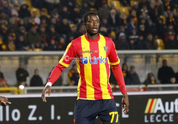 Il Lecce spreca e il Sassuolo porta a casa i tre punti, decide Thorstvedt: 0-1 per gli emiliani - Corriere Salentino