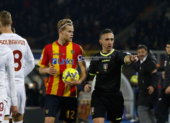 Il Lecce regge l’urto della Roma, Falcone super: al Via del Mare è 1 a 1 - Corriere Salentino