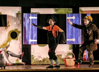 Piccoli sguardi, per bambini e famiglie domenica a teatro c’è “Cappuccetto Grosso”
