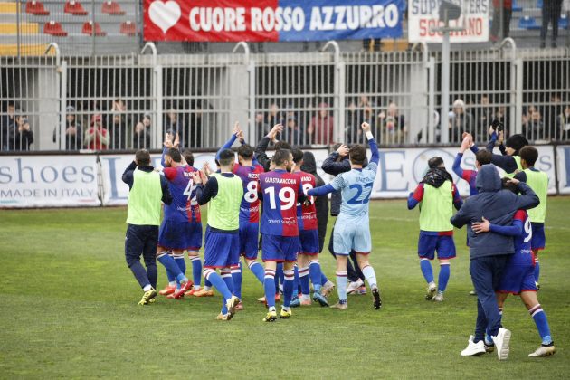 Burzio e Bocchetti trascinano il Casarano in alta quota, Matera sconfitto 2 - 1 - Corriere Salentino