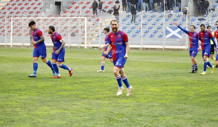 Burzio e Bocchetti trascinano il Casarano in alta quota, Matera sconfitto 2 - 1 - Corriere Salentino