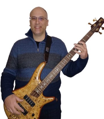 Irrompe sulla scena musicale salentina (e non solo) la pizzicarock del copertinese Antonio Mariano e della sua band - Corriere Salentino