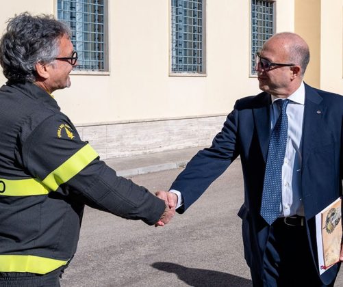 Il Prefetto di Lecce Rotondi ricevuto in visita dai Vigili del Fuoco di Lecce - Corriere Salentino