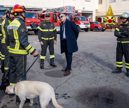 Il Prefetto di Lecce Rotondi ricevuto in visita dai Vigili del Fuoco di Lecce - Corriere Salentino