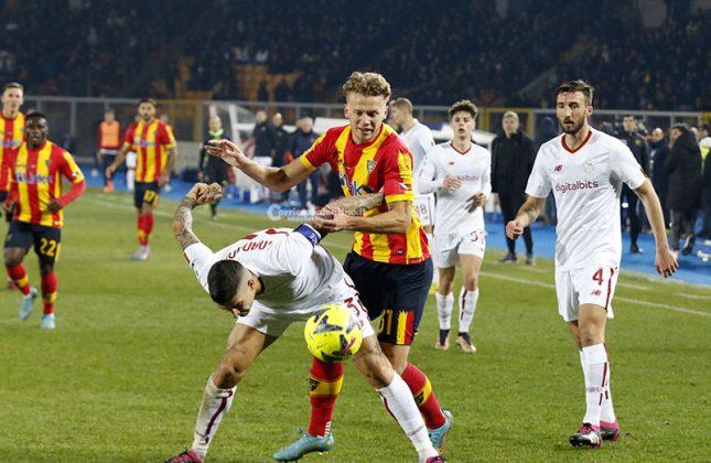 Il Lecce regge l’urto della Roma, Falcone super: al Via del Mare è 1 a 1 - Corriere Salentino