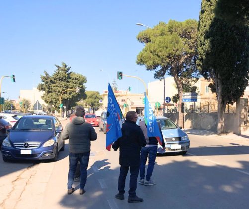 Vigili del Fuoco in protesta: dislocazione irrazionale del personale operativo e sbagliato trasferimento provvisorio della sede operativa - Corriere Salentino