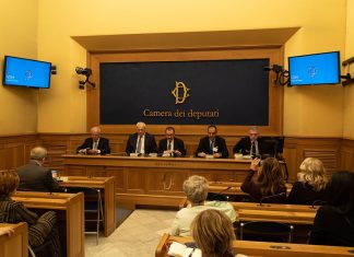 Presentato in Parlamento il libro di Mauro Minelli: “Microbiota organo da studiare – Progetto per protocollo applicativo”