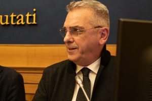 Presentato in Parlamento il libro di Mauro Minelli: “Microbiota organo da studiare – Progetto per protocollo applicativo” - Corriere Salentino
