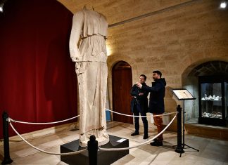 Castro, una targa alla fondazione BPP per il finanziamento del restauro della statua di Atena
