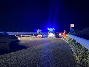 Incidente sulla statale: impatto tra moto e auto. Ferite lievi per un centauro - Corriere Salentino