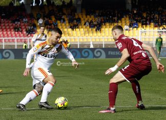 Terza sconfitta di fila, il Lecce torna coi piedi per terra
