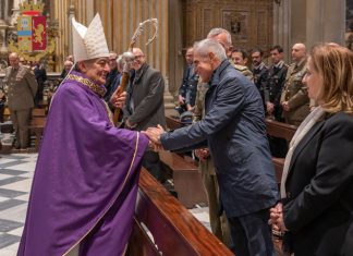 Precetto pasquale, consegnato anche a Lecce “l’olio della memoria” frutto dell’uliveto nato a Capaci