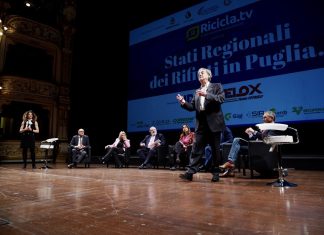 Stati Regionali dei rifiuti in Puglia, “con Aseco un’alternativa pubblica per la chiusura del ciclo”. Emiliano: “Se anche solo qualche piccolo impianto dovesse bloccarsi, accusiamo il colpo”